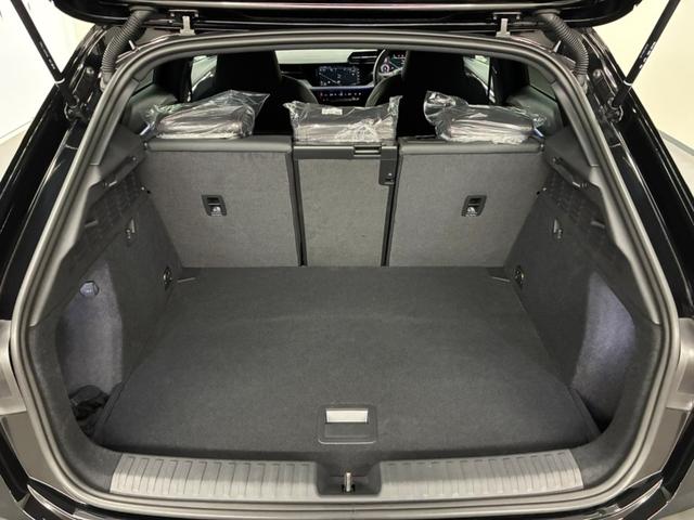 趣味が広がる収納スペース！これだけの広さがあればお買い物やレジャーなどでも多くの荷物を積んでいただけます！