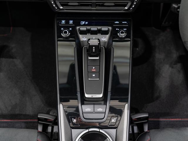 ９１１ ９１１タルガ４ＧＴＳ　パワステプラス　マットカーボンインテリア　レーンチェンジアシスト　アダプティブクルーズコントロール（33枚目）