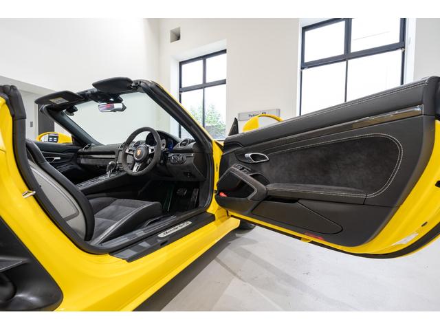 718ボクスター 718ボクスターGTS PASMスポーツシャシー GTSインテリアパッケージ シートヒーター パワーステアリングプラス エントリー&ドライブシステム パークアシスト(32枚目)