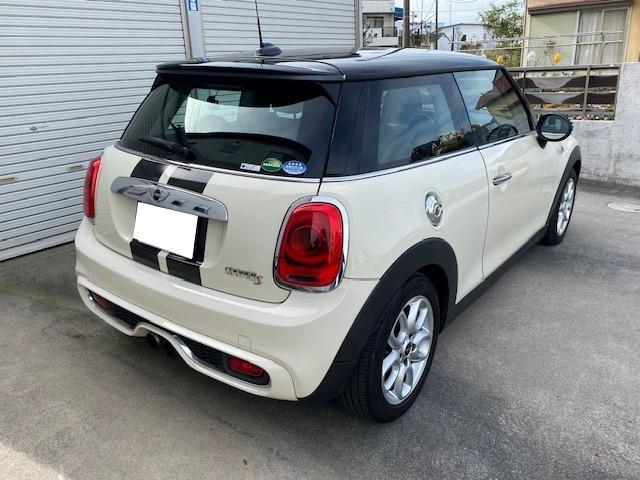 MINI クーパーS ホワイト/ブラックツートン 純正HDDナビ バックカメラ 地デジチューナー 純正16インチアルミホイール ドラレコ前後(6枚目)