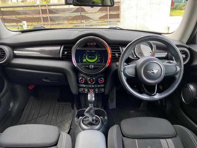 MINI クーパーS ホワイト/ブラックツートン 純正HDDナビ バックカメラ 地デジチューナー 純正16インチアルミホイール ドラレコ前後(11枚目)