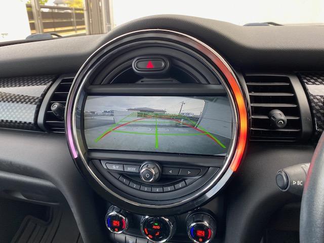 MINI クーパーS ホワイト/ブラックツートン 純正HDDナビ バックカメラ 地デジチューナー 純正16インチアルミホイール ドラレコ前後(16枚目)