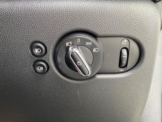 MINI クーパーS ホワイト/ブラックツートン 純正HDDナビ バックカメラ 地デジチューナー 純正16インチアルミホイール ドラレコ前後(19枚目)