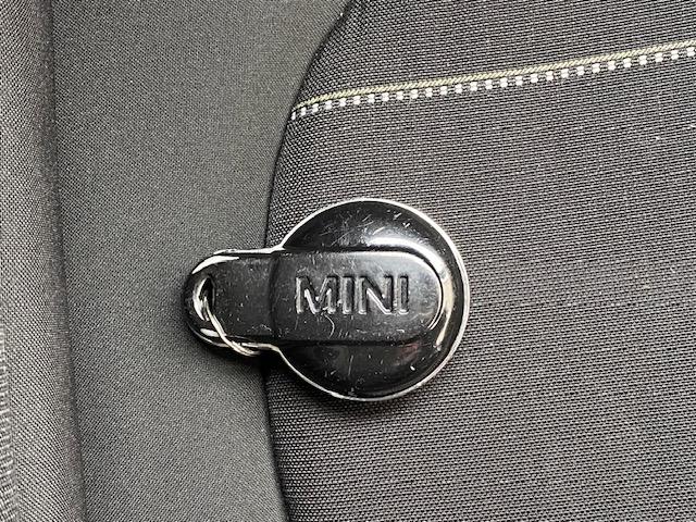 MINI クーパーS ホワイト/ブラックツートン 純正HDDナビ バックカメラ 地デジチューナー 純正16インチアルミホイール ドラレコ前後(30枚目)