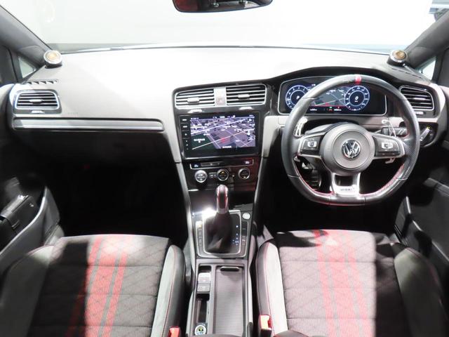 ゴルフＧＴＩ ＴＣＲ　認定中古車　６００台限定車　アクラポビッチマフラー　希少車種　バックカメラ　前後障害物センサー　Ｂｌｕｅｔｏｏｔｈ接続　ＴＣＲ専用シート　オートクルーズコントロール　禁煙車　ＬＥＤヘッドライト（6枚目）