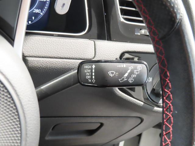 ゴルフＧＴＩ ＴＣＲ　認定中古車　６００台限定車　アクラポビッチマフラー　希少車種　バックカメラ　前後障害物センサー　Ｂｌｕｅｔｏｏｔｈ接続　ＴＣＲ専用シート　オートクルーズコントロール　禁煙車　ＬＥＤヘッドライト（23枚目）