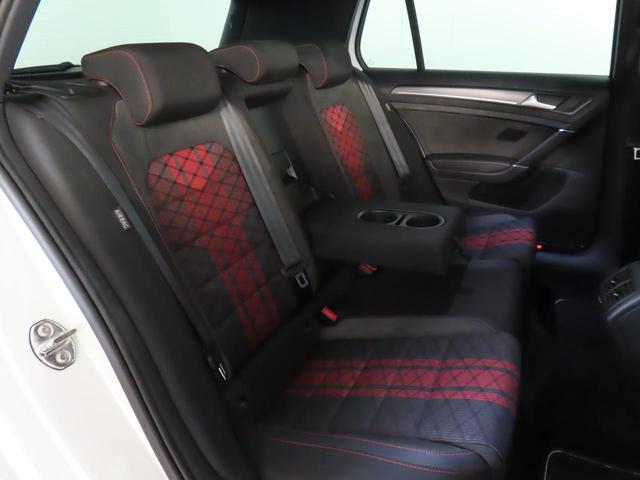 ゴルフＧＴＩ ＴＣＲ　認定中古車　６００台限定車　アクラポビッチマフラー　希少車種　バックカメラ　前後障害物センサー　Ｂｌｕｅｔｏｏｔｈ接続　ＴＣＲ専用シート　オートクルーズコントロール　禁煙車　ＬＥＤヘッドライト（36枚目）