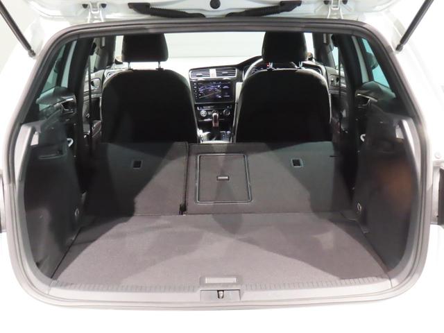 ゴルフＧＴＩ ＴＣＲ　認定中古車　６００台限定車　アクラポビッチマフラー　希少車種　バックカメラ　前後障害物センサー　Ｂｌｕｅｔｏｏｔｈ接続　ＴＣＲ専用シート　オートクルーズコントロール　禁煙車　ＬＥＤヘッドライト（38枚目）