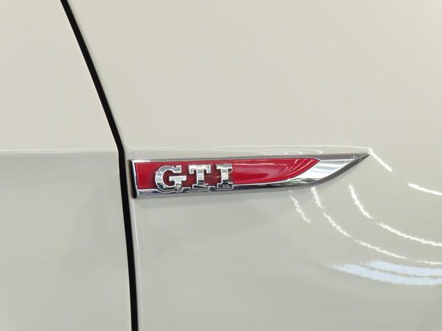 ゴルフＧＴＩ ＴＣＲ　認定中古車　６００台限定車　アクラポビッチマフラー　希少車種　バックカメラ　前後障害物センサー　Ｂｌｕｅｔｏｏｔｈ接続　ＴＣＲ専用シート　オートクルーズコントロール　禁煙車　ＬＥＤヘッドライト（49枚目）