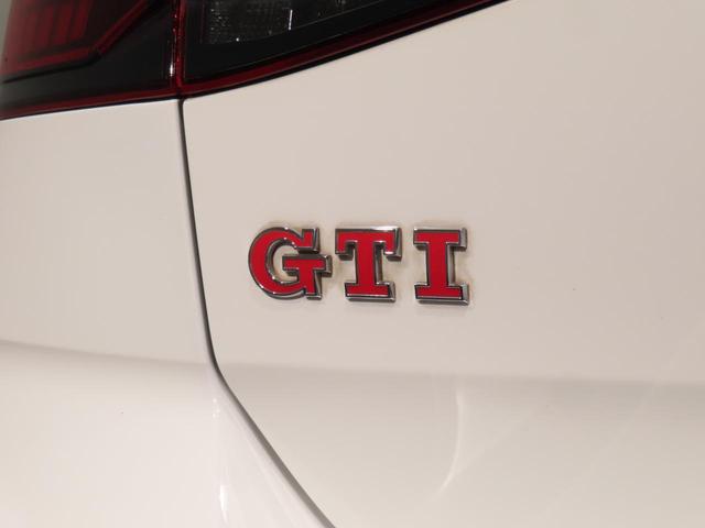ゴルフＧＴＩ ＴＣＲ　認定中古車　６００台限定車　アクラポビッチマフラー　希少車種　バックカメラ　前後障害物センサー　Ｂｌｕｅｔｏｏｔｈ接続　ＴＣＲ専用シート　オートクルーズコントロール　禁煙車　ＬＥＤヘッドライト（50枚目）