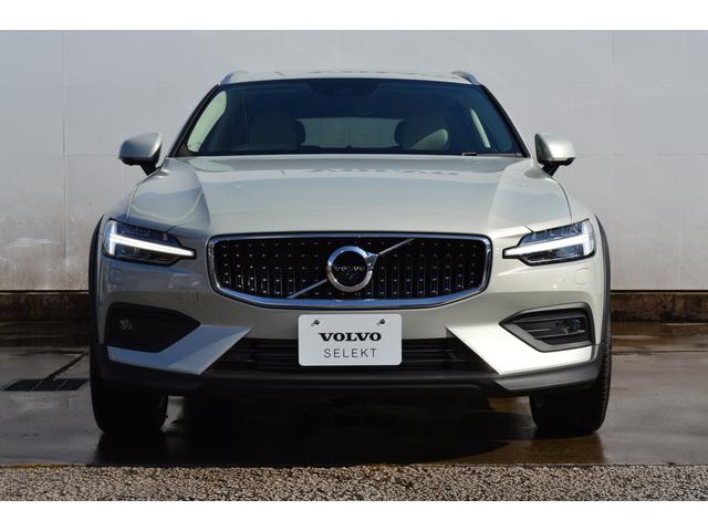 クロスカントリーT5AWD 登録済未使用車 2020年モデル(2枚目)