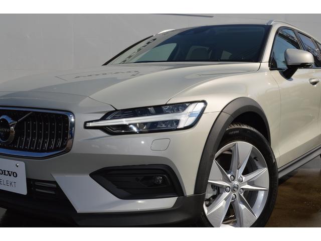 クロスカントリーT5AWD 登録済未使用車 2020年モデル(8枚目)