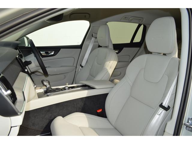 ボルボ ｖ６０ ｔ５ インスクリプション 登録済み未使用車 ブロンドレザー シートクーラー マッサージ機能 ３６０度カメラ 538 0万円 令和2年 年 埼玉県 中古車 価格 Com