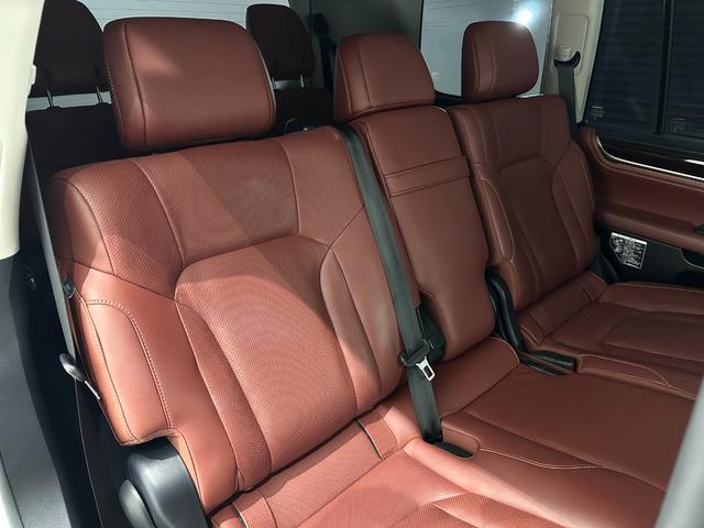 ＬＸ ＬＸ５７０　８人乗　ブラウンレザー　ガラスサンルーフ　２１インチアルミホイール　マークレビンソン　モデリスタ　ＴＶ　リアモニター　スペアキー（7枚目）