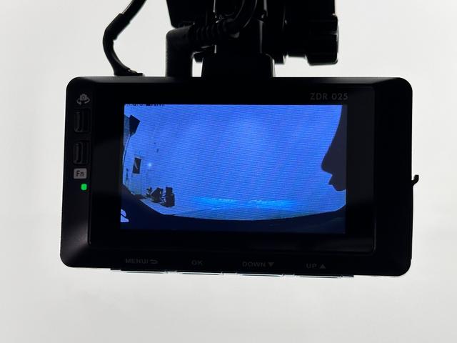 Ｃクラス Ｃ４３　４マチック　パノラマガラスサンルーフ　ブルメスターサウンド　ヘッドアップディスプレイ　パフュームアトマイザー　ブラックレザーシート　車検２０２７年６月　スペアキー（52枚目）
