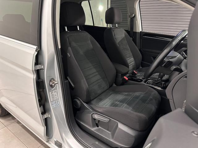 ゴルフトゥーラン TSI ハイライン 車検2027年8月 アダプティブクルーズコントロール 純正ナビゲーション TV バックカメラ 3列シート(3枚目)