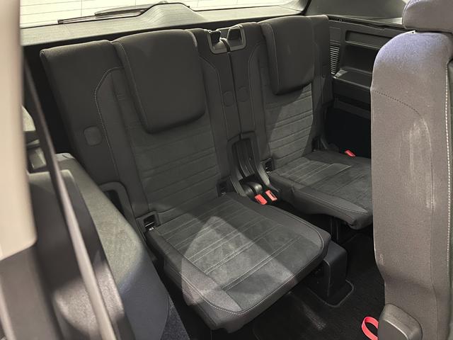 ゴルフトゥーラン TSI ハイライン 車検2027年8月 アダプティブクルーズコントロール 純正ナビゲーション TV バックカメラ 3列シート(8枚目)