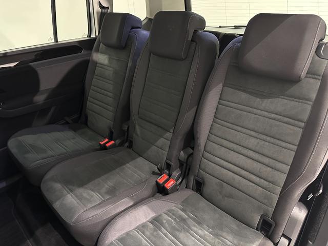 ゴルフトゥーラン TSI ハイライン 車検2027年8月 アダプティブクルーズコントロール 純正ナビゲーション TV バックカメラ 3列シート(14枚目)