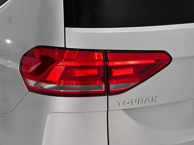 ゴルフトゥーラン TSI ハイライン 車検2027年8月 アダプティブクルーズコントロール 純正ナビゲーション TV バックカメラ 3列シート(17枚目)