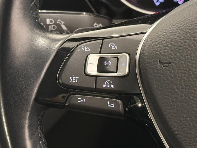ゴルフトゥーラン TSI ハイライン 車検2027年8月 アダプティブクルーズコントロール 純正ナビゲーション TV バックカメラ 3列シート(37枚目)