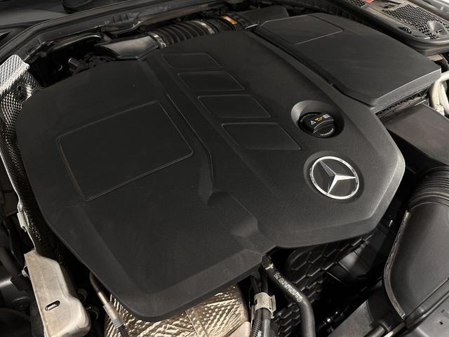 Cクラス C220dアバンギャルド AMGライン レザーアルティコ シートヒーター アダプティブクルーズコントロール 純正ナビゲーション TV バックカメラ スペアキー(20枚目)