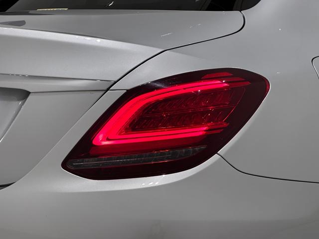 Cクラス C220dアバンギャルド AMGライン レザーアルティコ シートヒーター アダプティブクルーズコントロール 純正ナビゲーション TV バックカメラ スペアキー(30枚目)