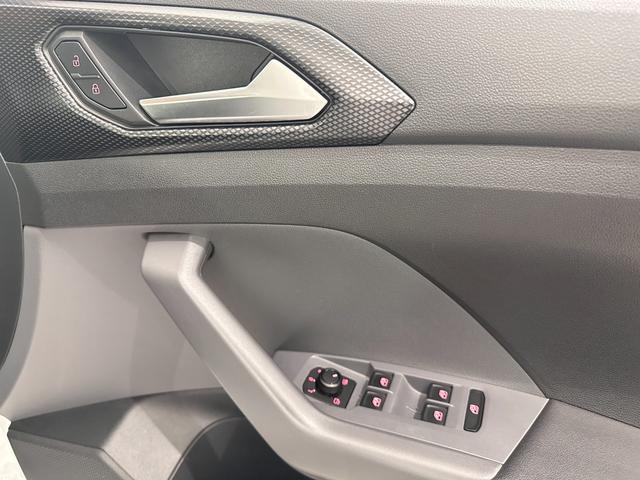 T-クロス TSI 1st 純正ナビゲーション バックカメラ アダプティブクルーズコントロール ブラインドスポット レーンキープアシスト フロントアシスト スペアキー(40枚目)