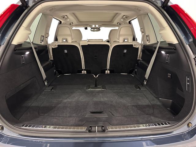 XC90 リチャージアルテメットT8AWDプラグインハイブリド 新車保証 Bowers&Wilkins レザーシート ガラスサンルーフ 3列シート 電動テールゲート スペアキー アダプティブクルーズコントロール(53枚目)