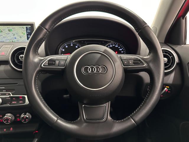 Ａ１スポーツバック １．４ＴＦＳＩシリンダーオンデマンド　スペアキー　純正ナビゲーション　ＴＶ　ＥＴＣ（22枚目）