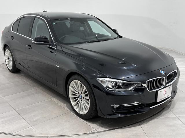 ３シリーズ ３２８ｉラグジュアリー　ワンオーナー　車検２０２７年６月　スペアキー　ブラックレザーシート　シートヒーター　保証書　記録簿　取扱説明書（21枚目）