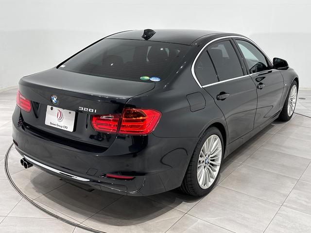 ３シリーズ ３２８ｉラグジュアリー　ワンオーナー　車検２０２７年６月　スペアキー　ブラックレザーシート　シートヒーター　保証書　記録簿　取扱説明書（29枚目）