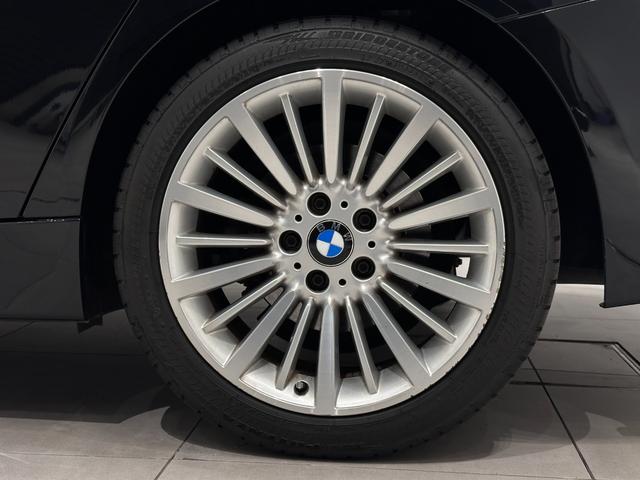 ３シリーズ ３２８ｉラグジュアリー　ワンオーナー　車検２０２７年６月　スペアキー　ブラックレザーシート　シートヒーター　保証書　記録簿　取扱説明書（50枚目）