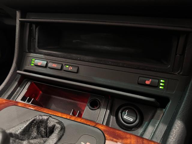 Ｂ３ ３．３リムジン　ブラックレザーシート　アルピナブルー　スイッチトロニック　車検２０２７年７月１４日　ニコル整備（27枚目）