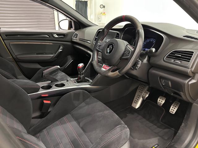 メガーヌ ルノー スポール トロフィー 6MT 車検2027年6月 スペアキー バックカメラ 19インチアルミホイール(2枚目)