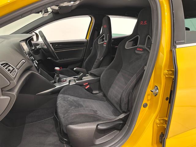 メガーヌ ルノー スポール トロフィー 6MT 車検2027年6月 スペアキー バックカメラ 19インチアルミホイール(11枚目)