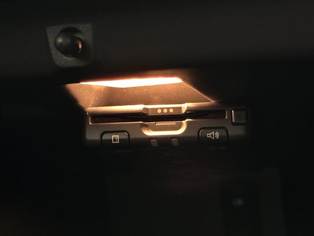 メガーヌ ルノー スポール トロフィー 6MT 車検2027年6月 スペアキー バックカメラ 19インチアルミホイール(50枚目)