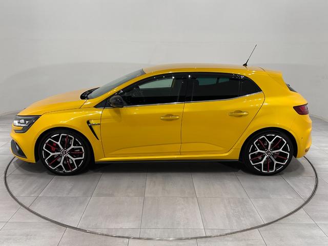 メガーヌ ルノー スポール トロフィー 6MT 車検2027年6月 スペアキー バックカメラ 19インチアルミホイール(53枚目)