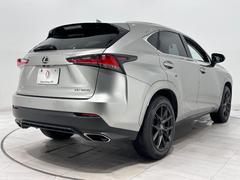 ���֤Υɥ쥹���åפ��Ŭ�������ʥɥ饤�֤Τ��ᡢ�ƥ᡼�����Υǥ����顼���ץ���󡢥ʥӥ�������󡢥����ե���ࡦ�ɥ饤�֥쥳�������ʤɤμ���դ�����ޤ��������ڤ˿����Ĥ����������� 6