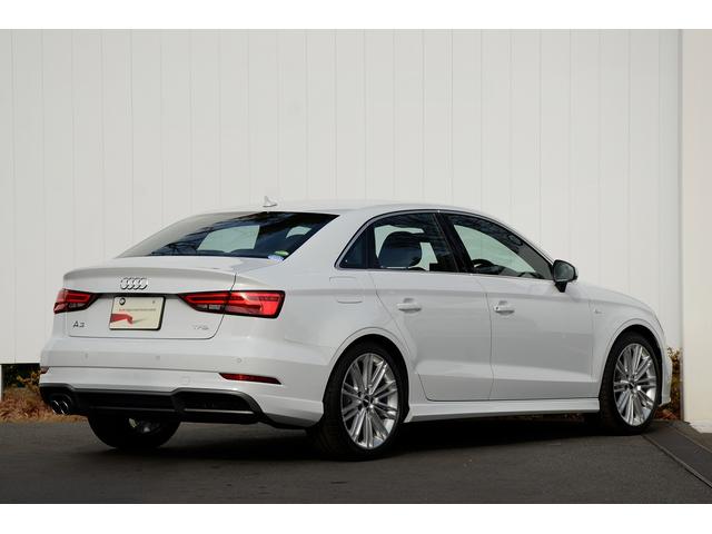 1.4TFSI スポーツ S line エクステリアパッケージ S line スポーツパッケージ S line パッケージ アシスタンスパッケージ ナビゲーションパッケージ ライティングパッケージS line クロスシート(4枚目)