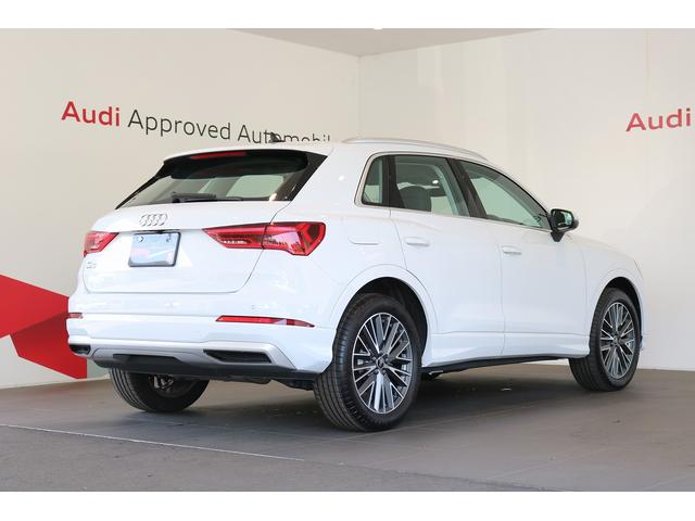 Ｑ３ ３５ＴＦＳＩアドバンスド　テクノロジーパッケージ　コンビニエンス＆アシスタンスパッケージ　ラグジュアリーパッケージ　アシスタンスパッケージ　ストレージパッケージ　ハイグロスパッケージ　バーチャルコックピット　ＬＥＤヘッドライト（4枚目）