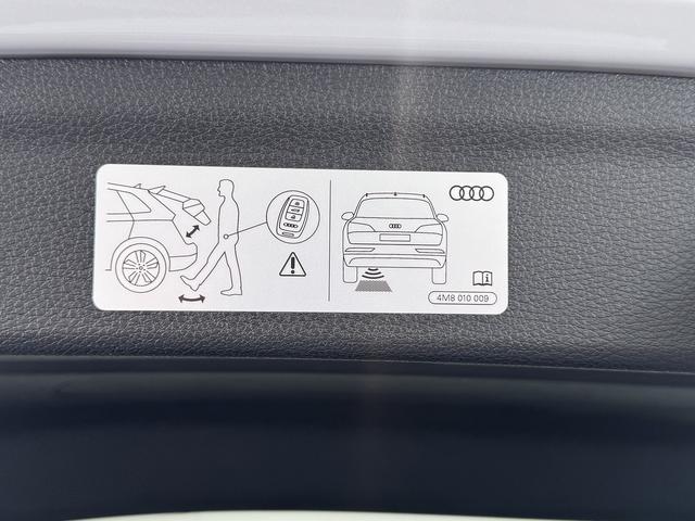 Ｑ３ ３５ＴＦＳＩアドバンスド　コンビニエンス＆アシスタンスパッケージ　ストレージパッケージ　ハイグロスパッケージ　バーチャルコックピット　ワイヤレスチャージング　ＭＭＩナビゲーション　サラウンドビューカメラ　Ａｕｄｉｃｏｎｎｅｃｔ（27枚目）