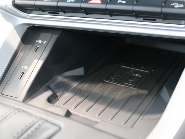 Ｑ３ ３５ＴＦＳＩアドバンスド　グレイシアホワイト　コンビニエンス＆アシスタンスパッケージ　スマートフォンインターフェイス　３６０°カメラ　電動リヤゲート　ＬＥＤヘッドライト　認定中古車　ストレージパッケージ　ハイグロスパッケージ（20枚目）