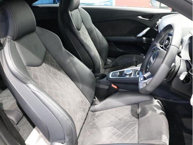 AUDI TT COUPE 40TFSI S LINE PACKAGE