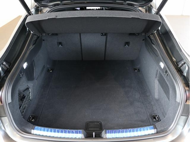 A5 TFSI 110kW Sラインパッケージ テクノロジーパッケージプロ ハイグロスパッケージ バーチャルコックピットプラス Slineエクステリア パーシャルレザーインテリアSブラック パークアシストプラス スマートフォンインターフェース(10枚目)