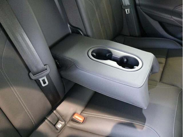 A5 TFSI 110kW Sラインパッケージ テクノロジーパッケージプロ ハイグロスパッケージ バーチャルコックピットプラス Slineエクステリア パーシャルレザーインテリアSブラック パークアシストプラス スマートフォンインターフェース(35枚目)