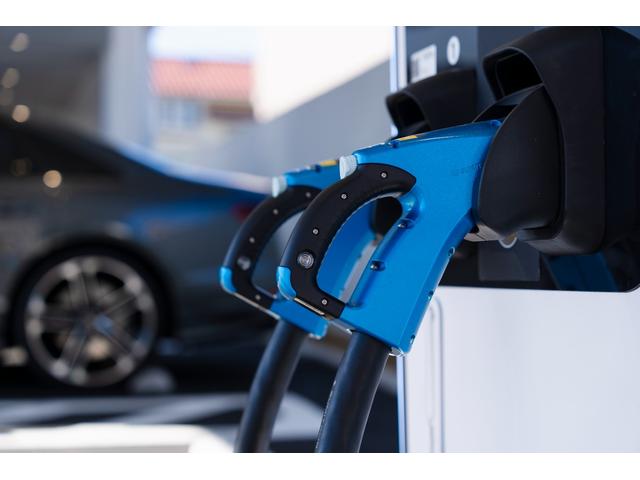 A5 TFSI 110kW Sラインパッケージ テクノロジーパッケージプロ ハイグロスパッケージ バーチャルコックピットプラス Slineエクステリア パーシャルレザーインテリアSブラック パークアシストプラス スマートフォンインターフェース(73枚目)