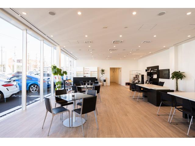 A5 TFSI 110kW Sラインパッケージ テクノロジーパッケージプロ ハイグロスパッケージ バーチャルコックピットプラス Slineエクステリア パーシャルレザーインテリアSブラック パークアシストプラス スマートフォンインターフェース(76枚目)