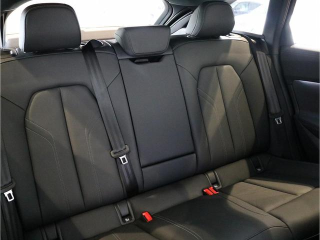 A5アバント Slineパッケージ ハイグロスパッケージ テクノロジーパッケージプロ バーチャルコックピットプラス フロントエマージェンシーブレーキアシスト MMIナビゲーション オートマチックテールゲート(10枚目)