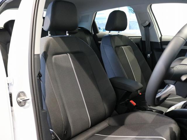 A1スポーツバック 25TFSI アドバンスド コンビニアンス&アシスタンスパッケージ/ナビゲーションパッケージ/スマートフォンインターフェイス/コントラストルーフ/ワイヤレスチャージング/アダプティブクルーズコントロール/ナビゲーションシステム(9枚目)