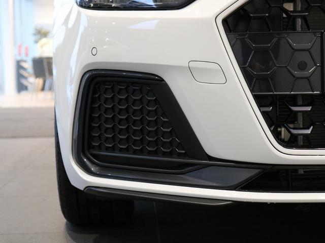 A1スポーツバック 25TFSI アドバンスド コンビニアンス&アシスタンスパッケージ/ナビゲーションパッケージ/スマートフォンインターフェイス/コントラストルーフ/ワイヤレスチャージング/アダプティブクルーズコントロール/ナビゲーションシステム(19枚目)